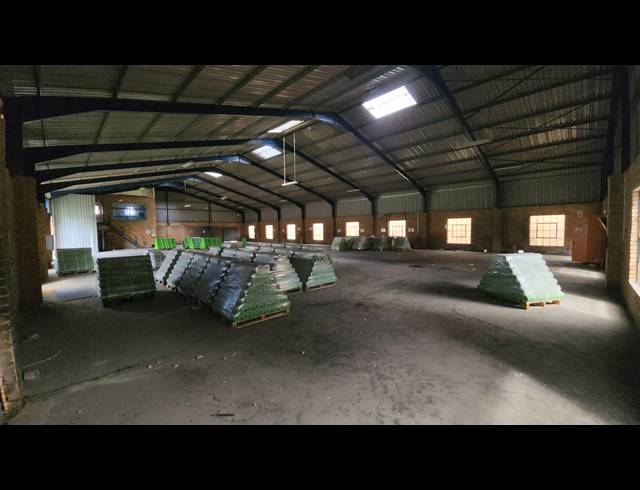 891M² WAREHOUSE SOLD IN COSMO CITY